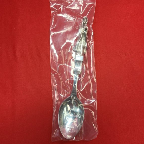 Reed & Barton Ghost of Christmas Future Collectors Spoon 1994 - Picture 7 of 14